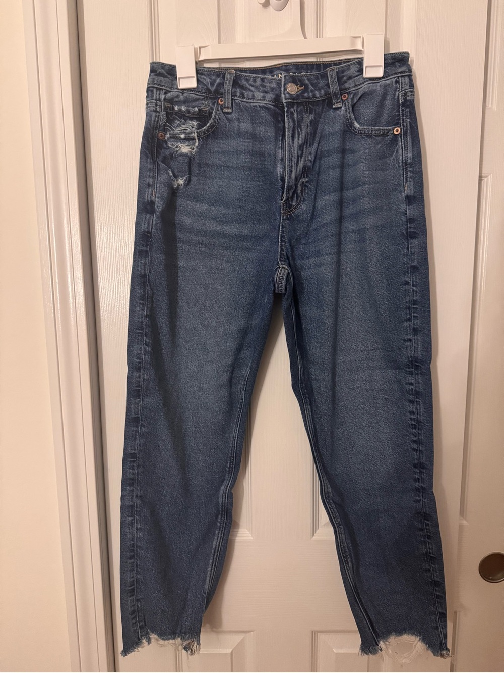 EUC American eagle mom jeans, size 10 short